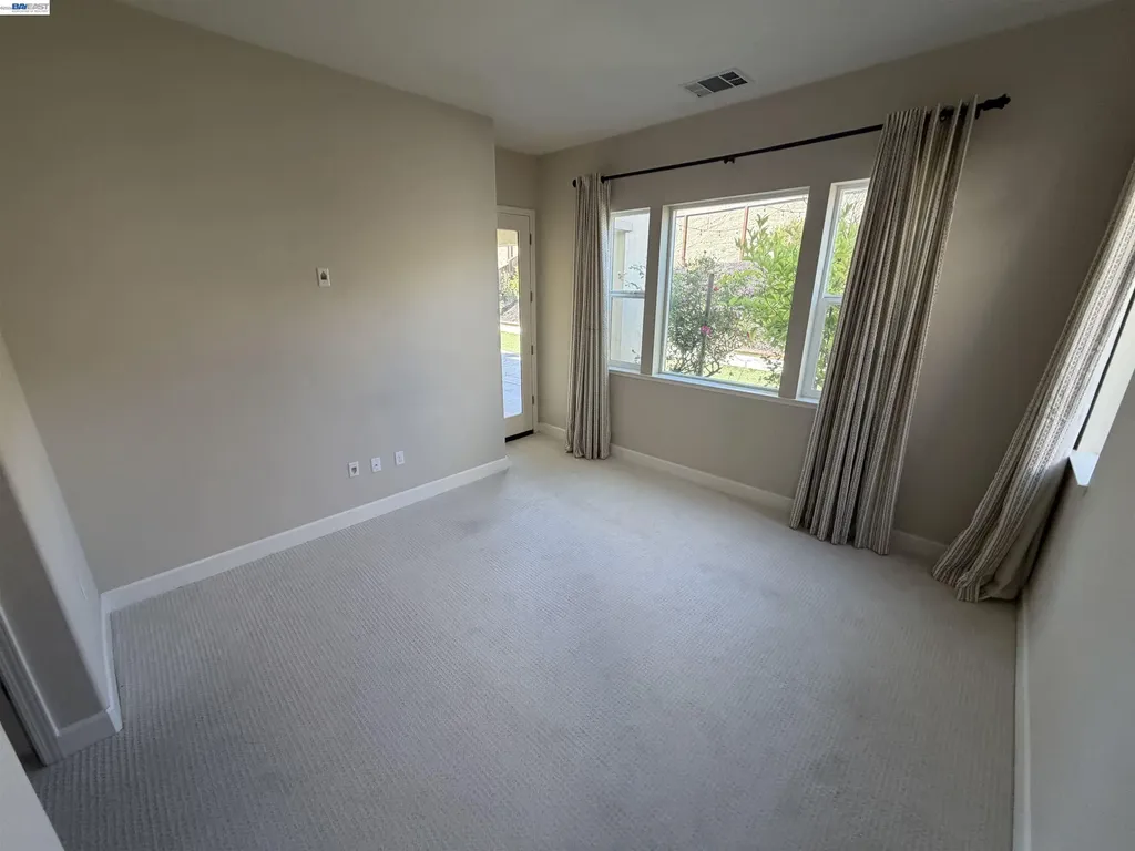 1695 Terracina Drive Dublin CA 94568