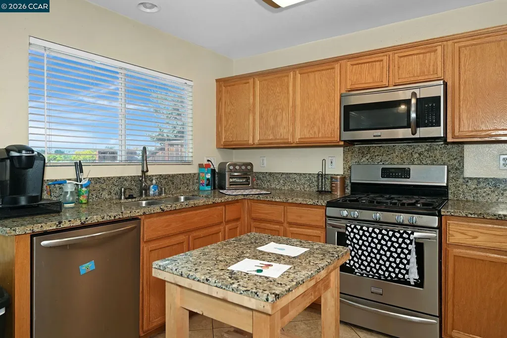 616 Ross Circle Martinez CA 94553