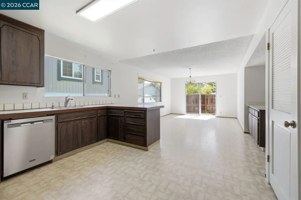 565 Mt Dell Drive Clayton CA 94517