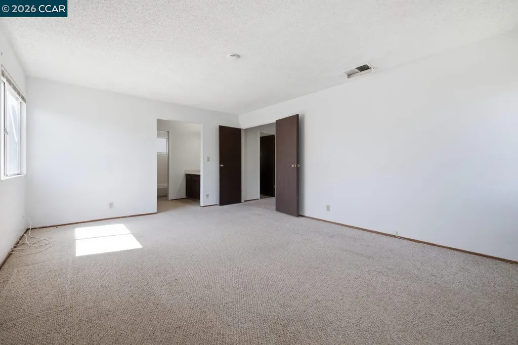 565 Mt Dell Drive Clayton CA 94517
