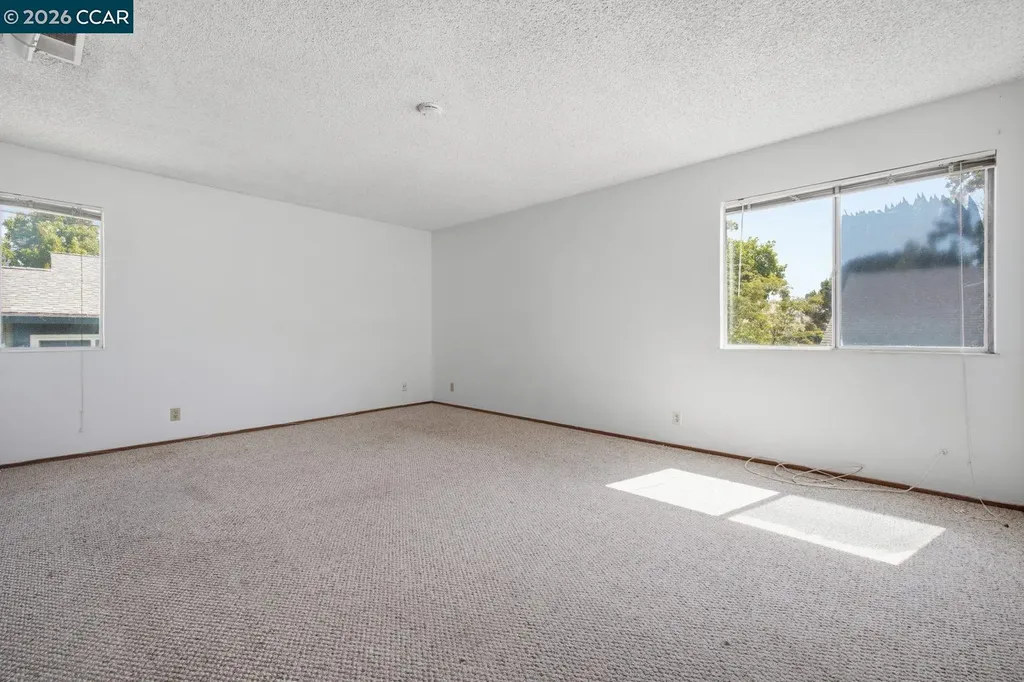 565 Mt Dell Drive Clayton CA 94517