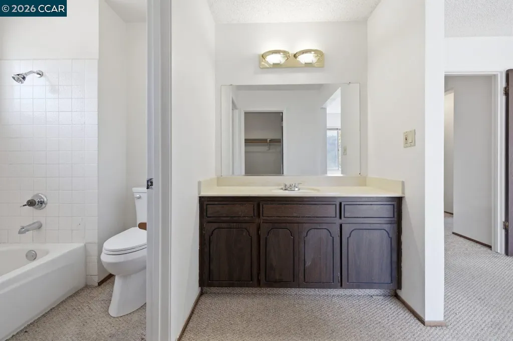 565 Mt Dell Drive Clayton CA 94517