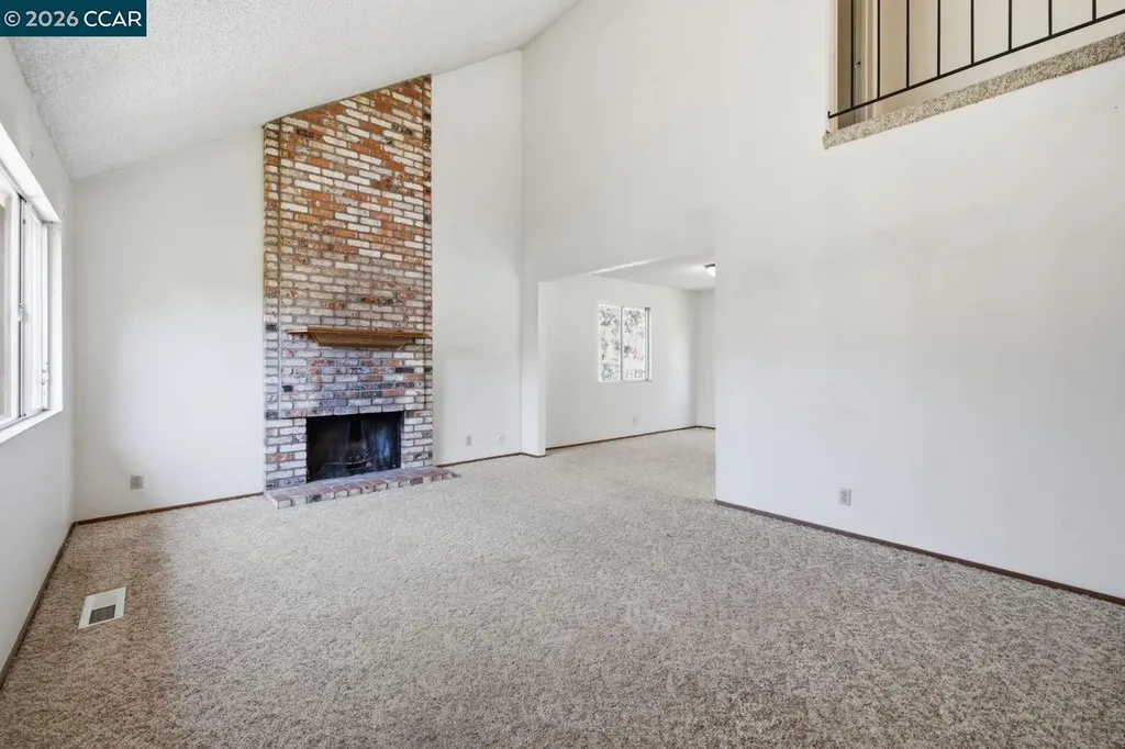 565 Mt Dell Drive Clayton CA 94517