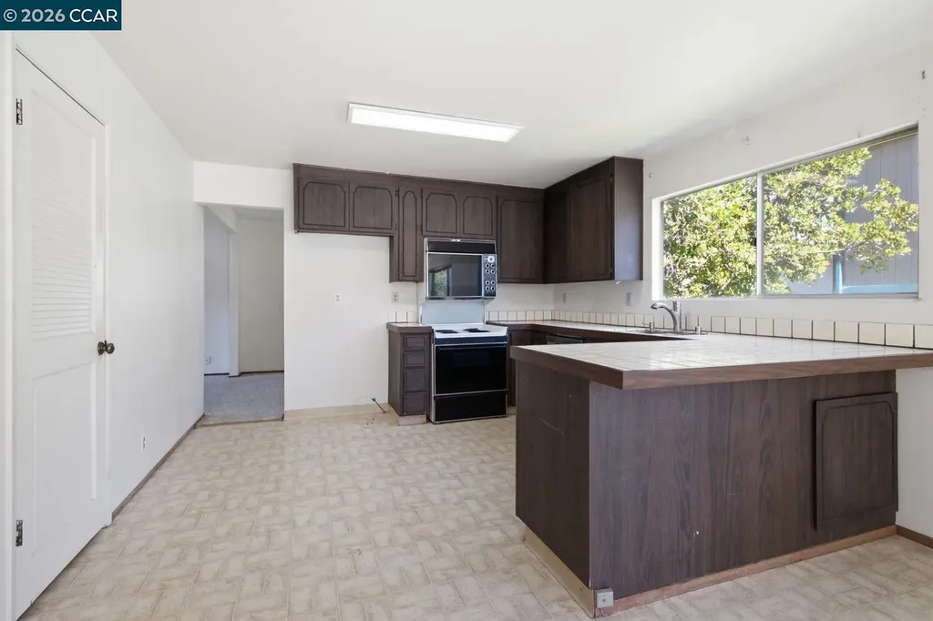 565 Mt Dell Drive Clayton CA 94517