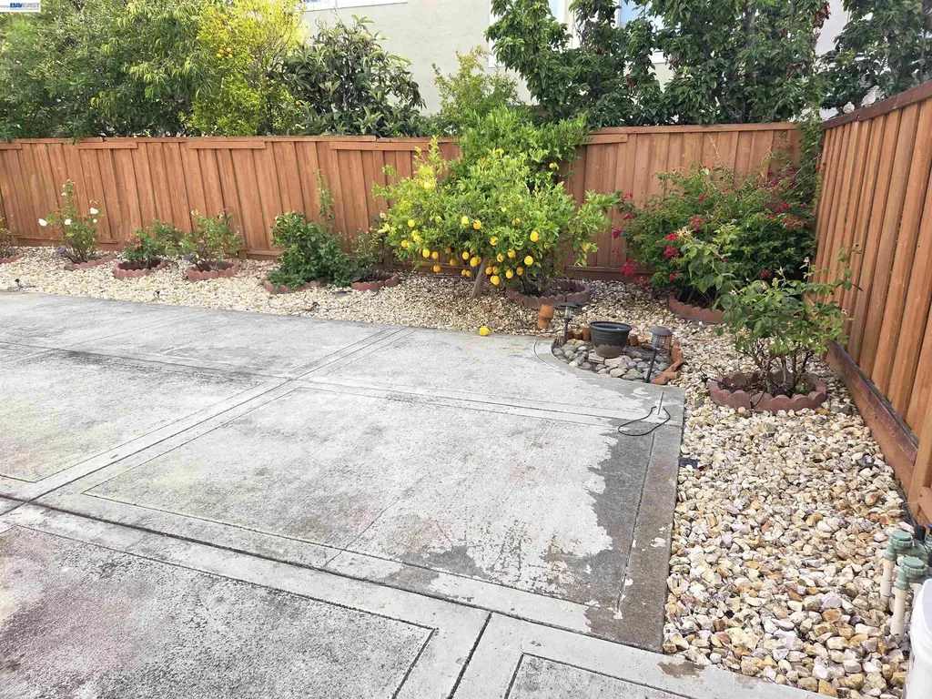 30330 Meridien Circle Union City CA 94587