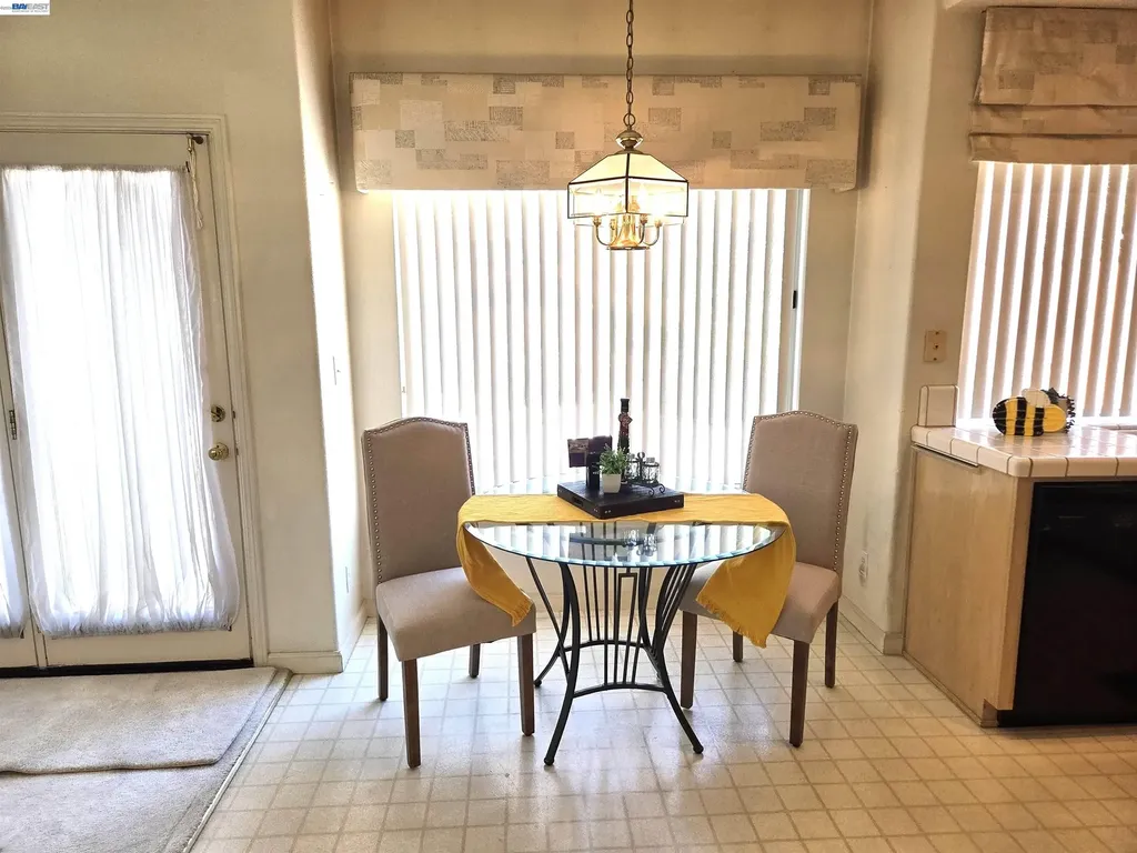 30330 Meridien Circle Union City CA 94587