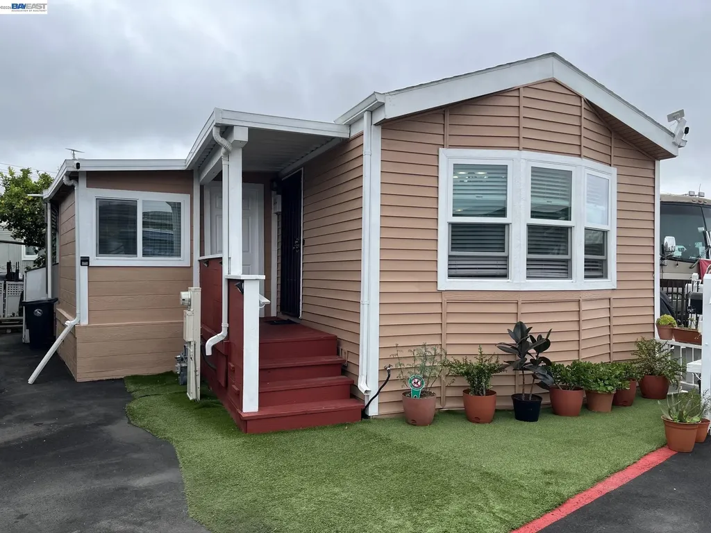 747 Lewelling Boulevard San Leandro CA 94578