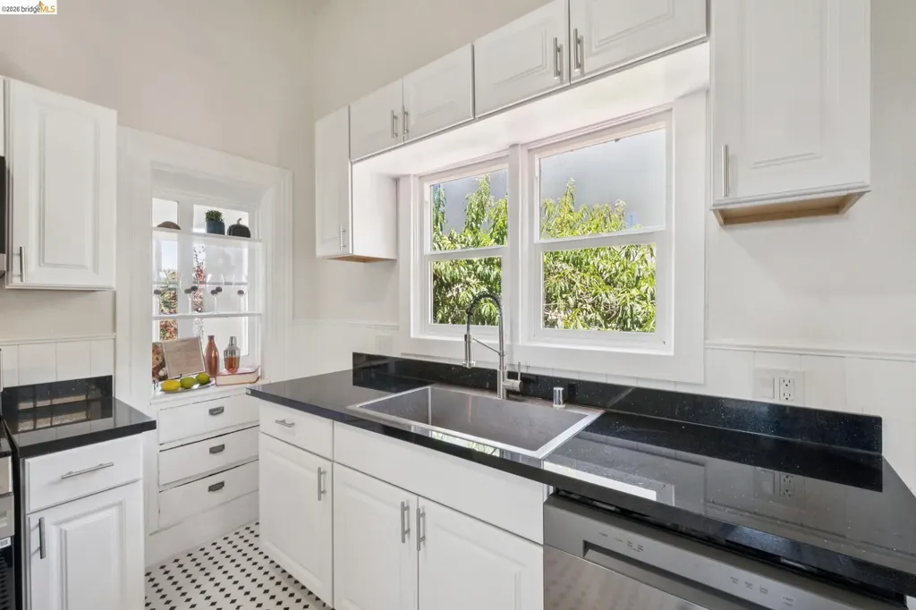 2230 23rd Avenue Oakland CA 94606