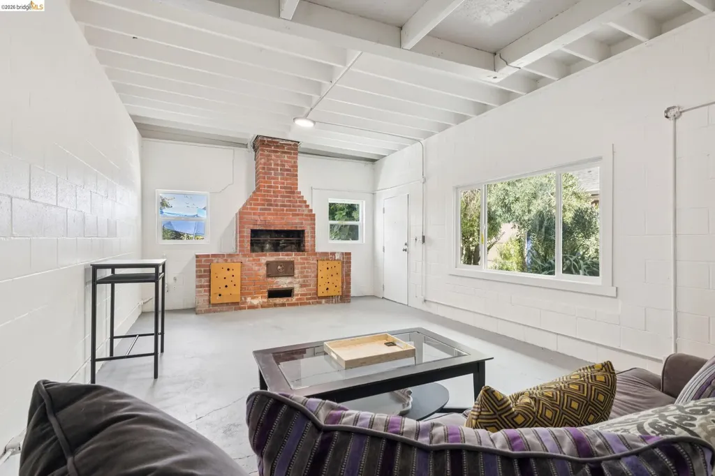 2230 23rd Avenue Oakland CA 94606