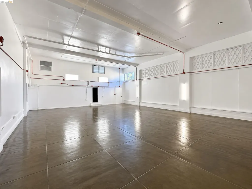 8801 International Boulevard Oakland CA 94621