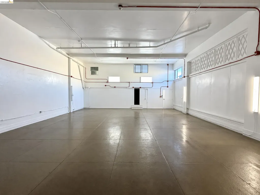 8801 International Boulevard Oakland CA 94621