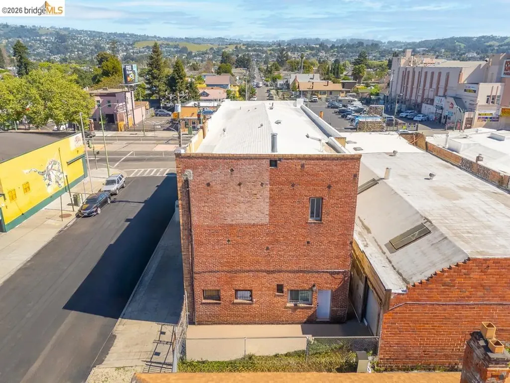 8801 International Boulevard Oakland CA 94621