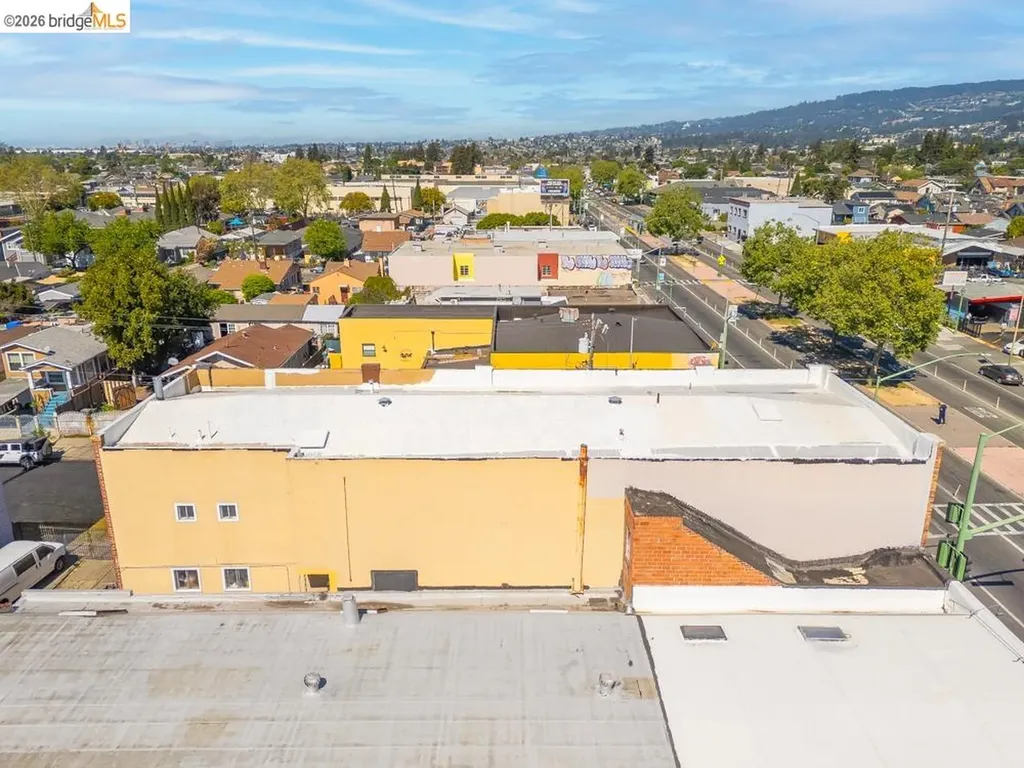 8801 International Boulevard Oakland CA 94621