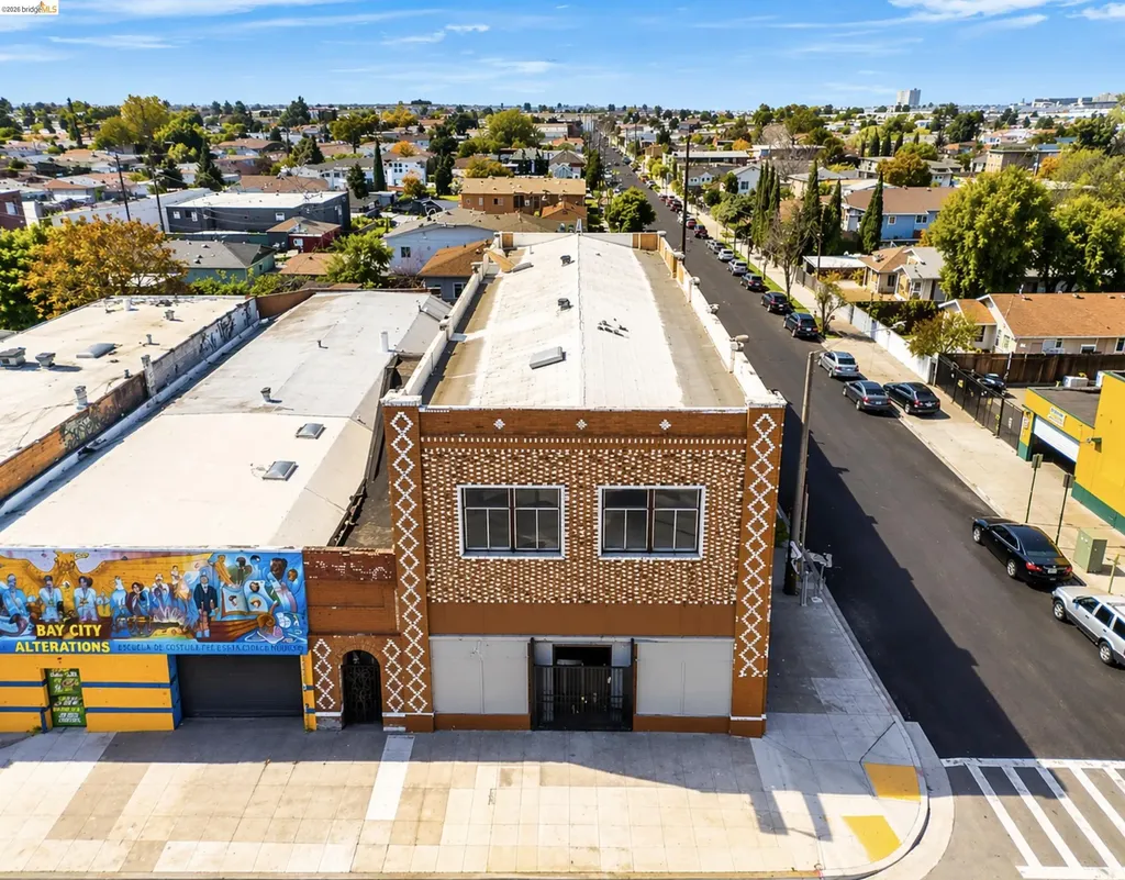 8801 International Boulevard Oakland CA 94621