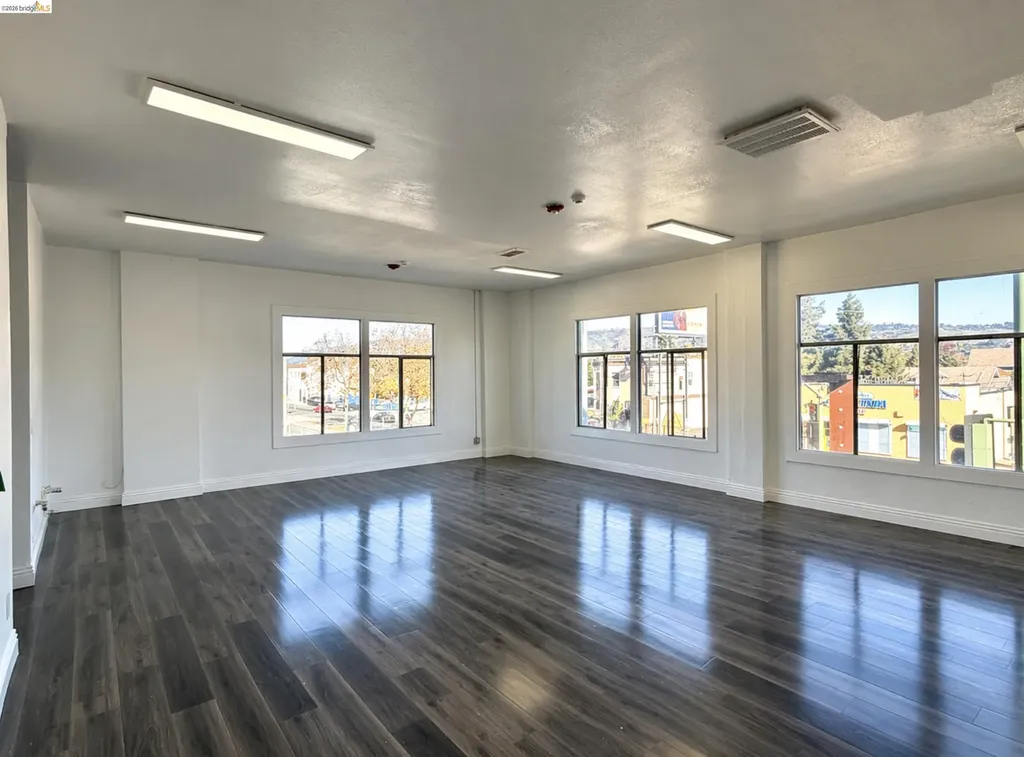 8801 International Boulevard Oakland CA 94621