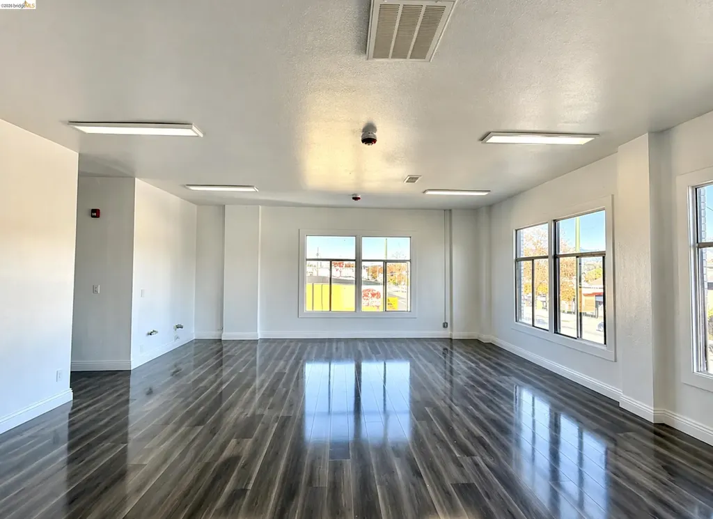 8801 International Boulevard Oakland CA 94621