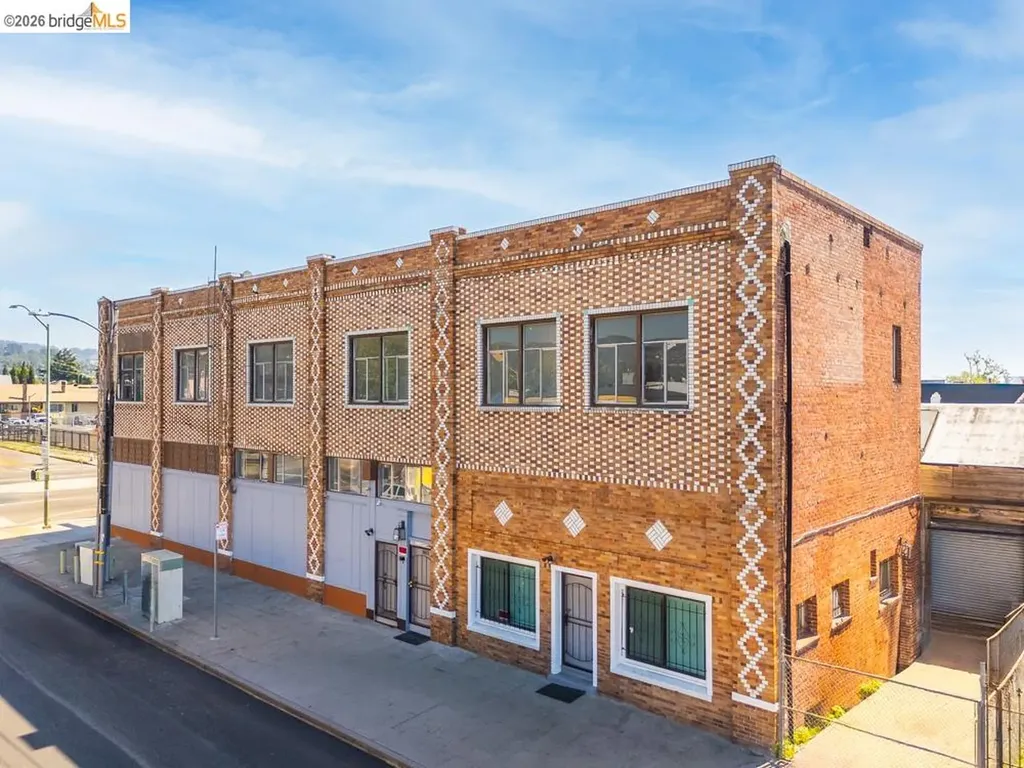 8801 International Boulevard Oakland CA 94621