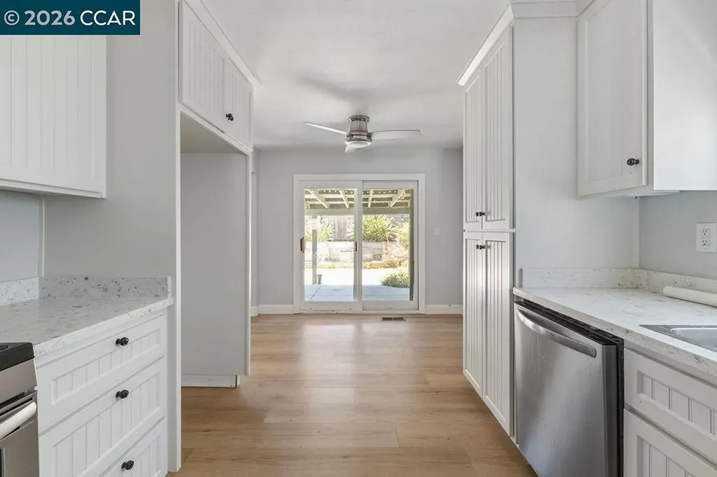 1913 Teresa Lane Oakley CA 94561