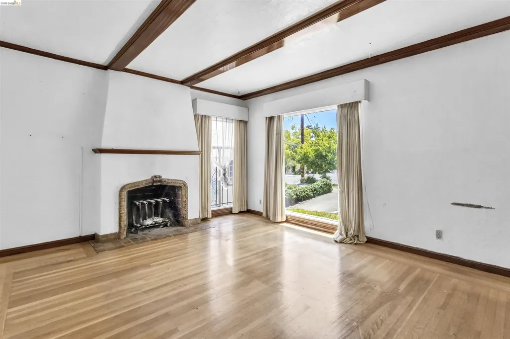 3508 Morcom Avenue Oakland CA 94619