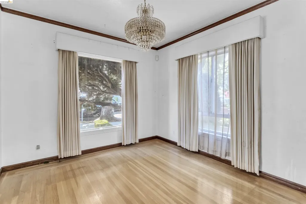 3508 Morcom Avenue Oakland CA 94619