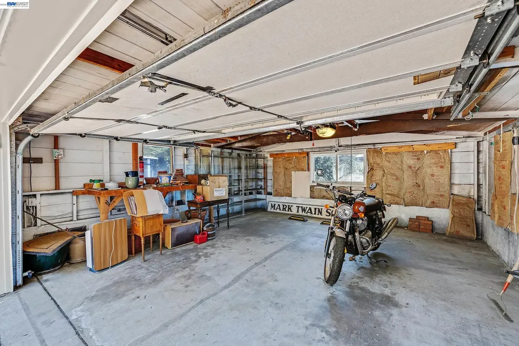 2245 Pelham Place Oakland CA 94611