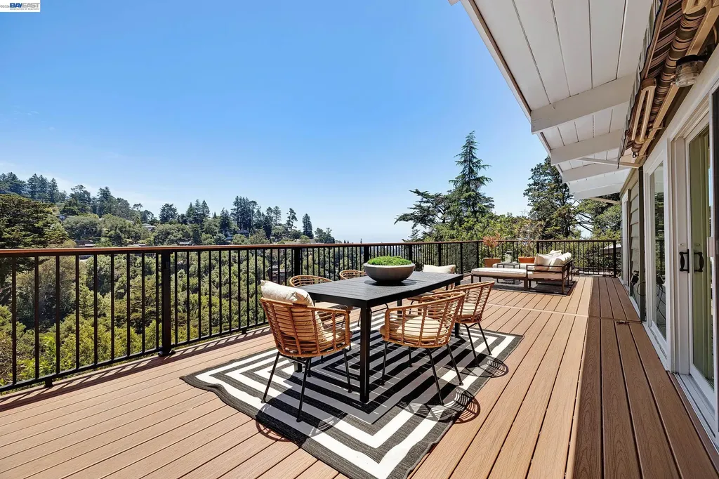 2245 Pelham Place Oakland CA 94611