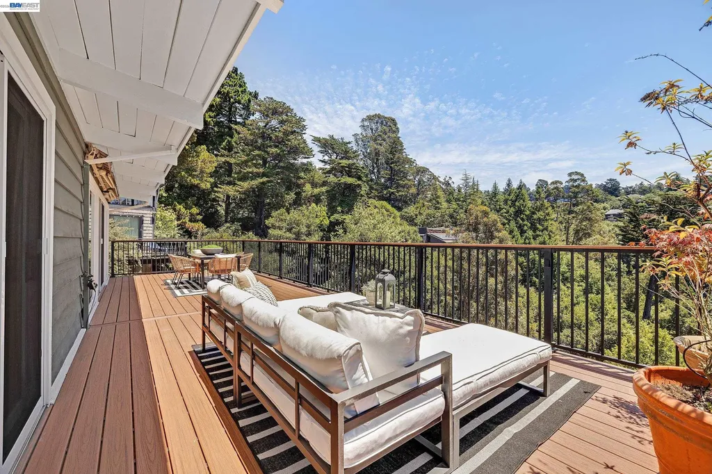 2245 Pelham Place Oakland CA 94611