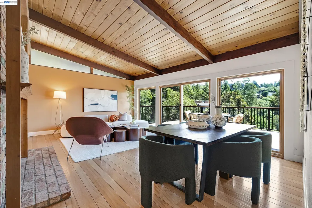 2245 Pelham Place Oakland CA 94611