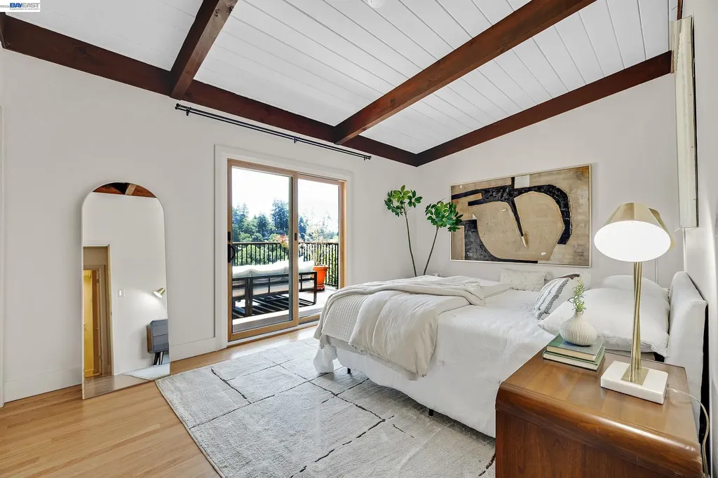 2245 Pelham Place Oakland CA 94611