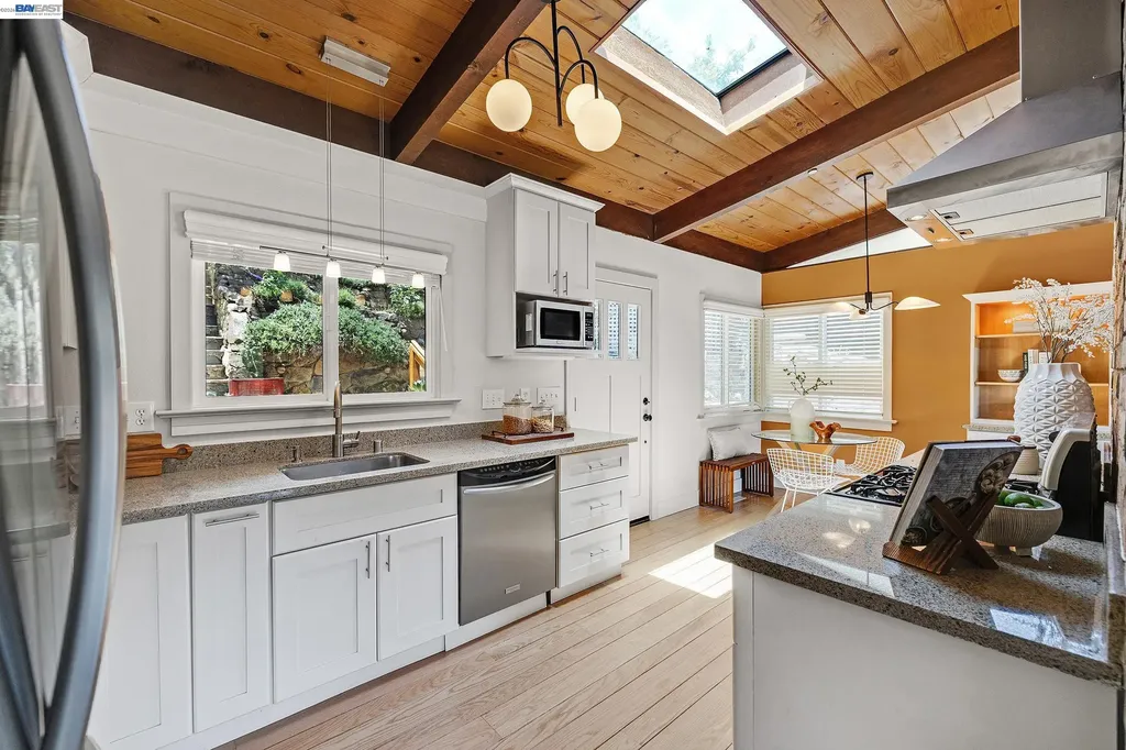 2245 Pelham Place Oakland CA 94611
