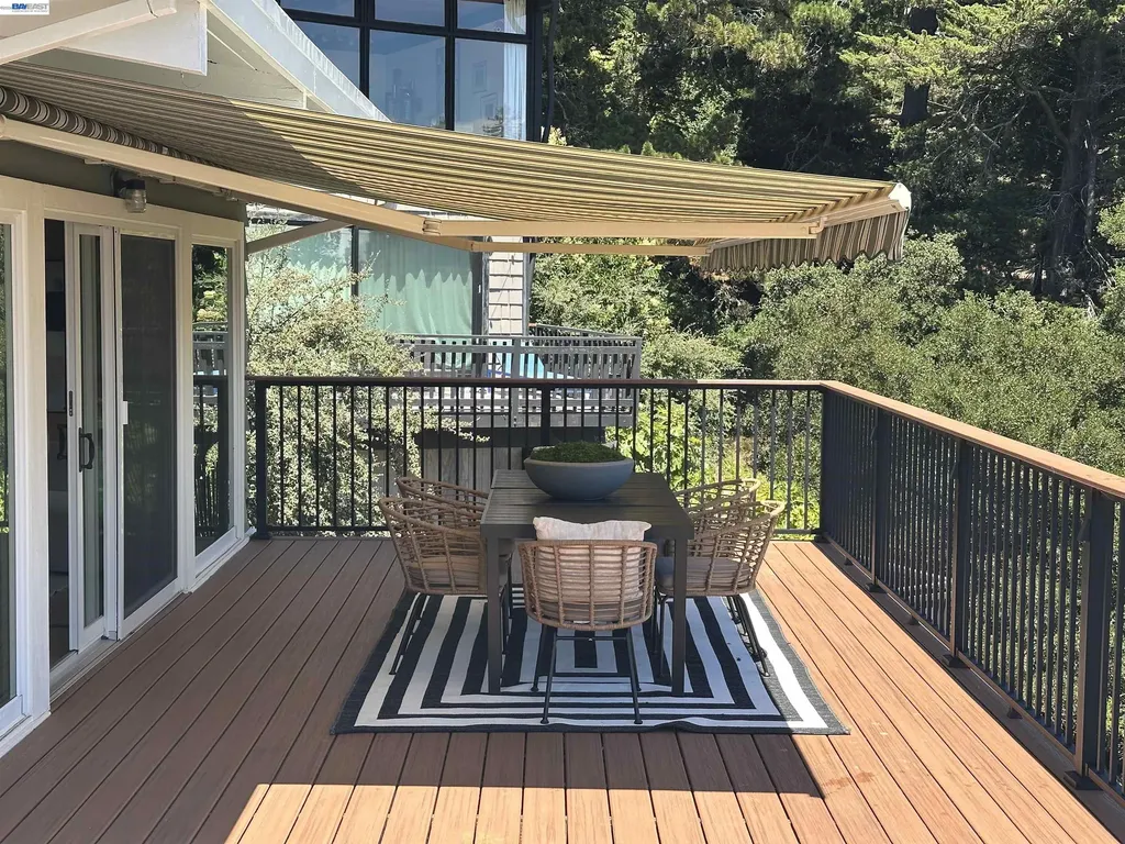 2245 Pelham Place Oakland CA 94611