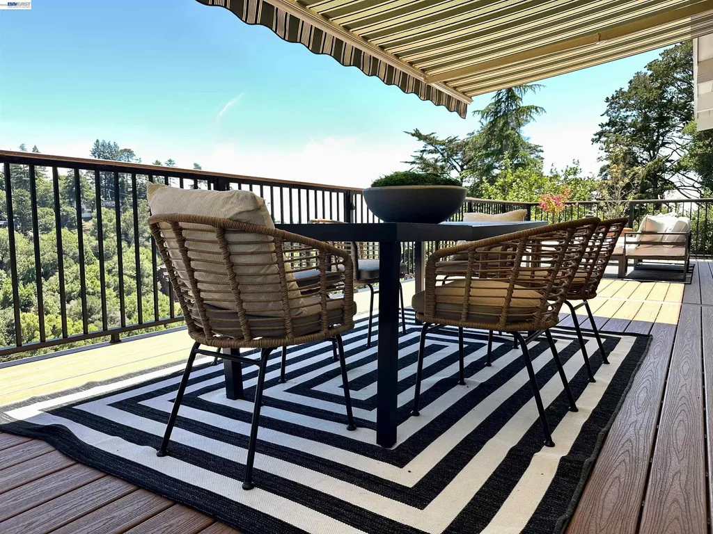 2245 Pelham Place Oakland CA 94611