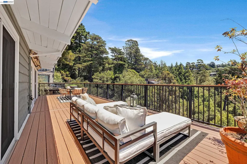 2245 Pelham Place Oakland CA 94611