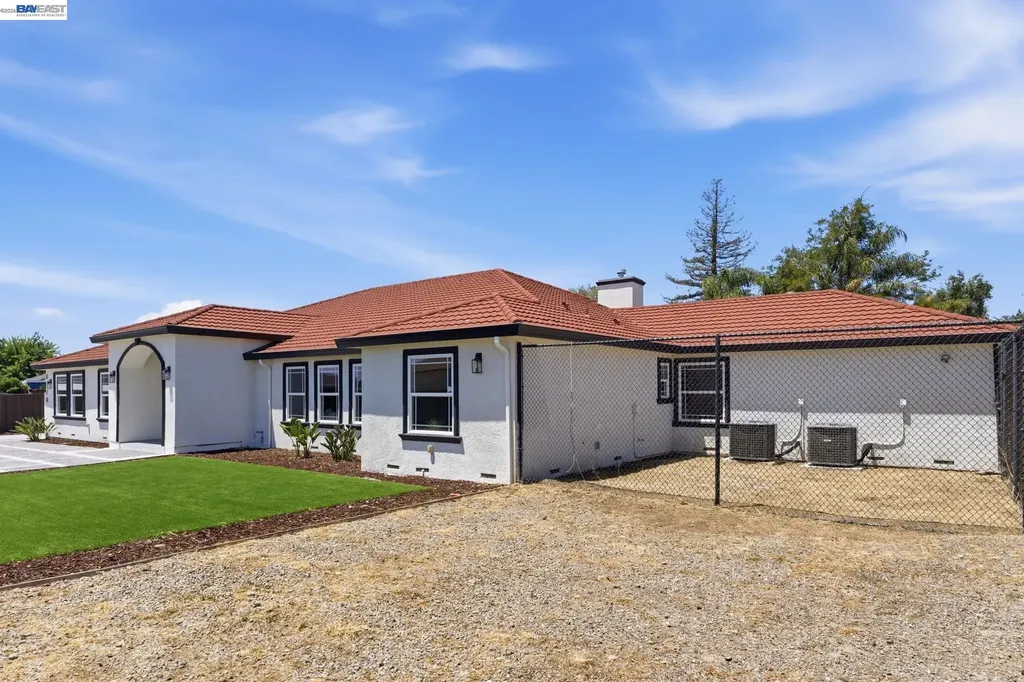 3370 Gardella Plaza Livermore CA 94551