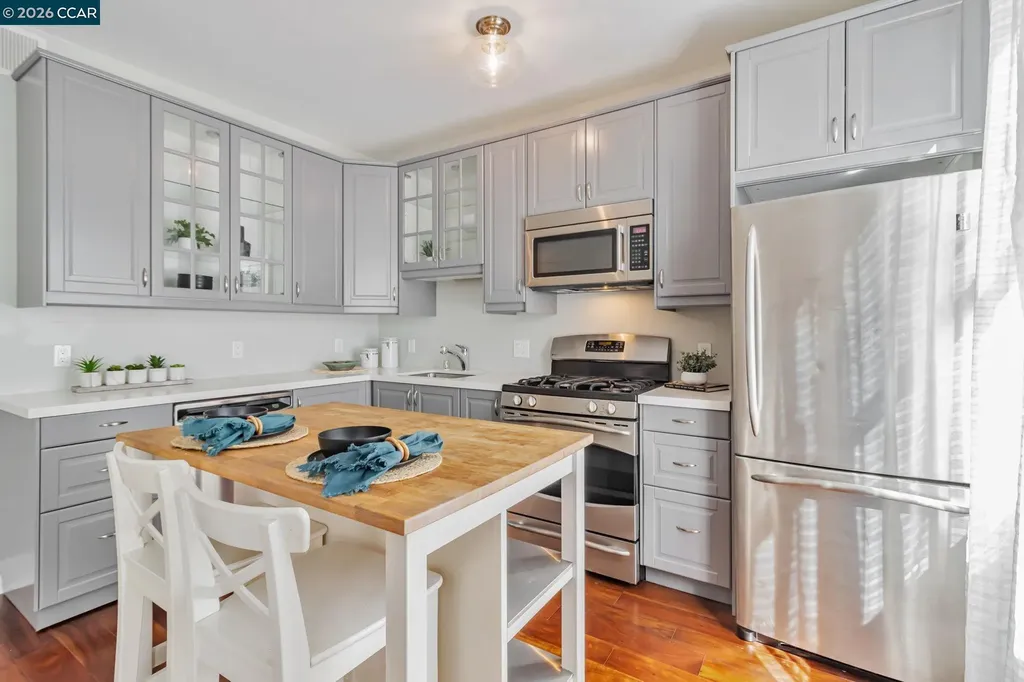 4395 Piedmont Avenue Oakland CA 94611