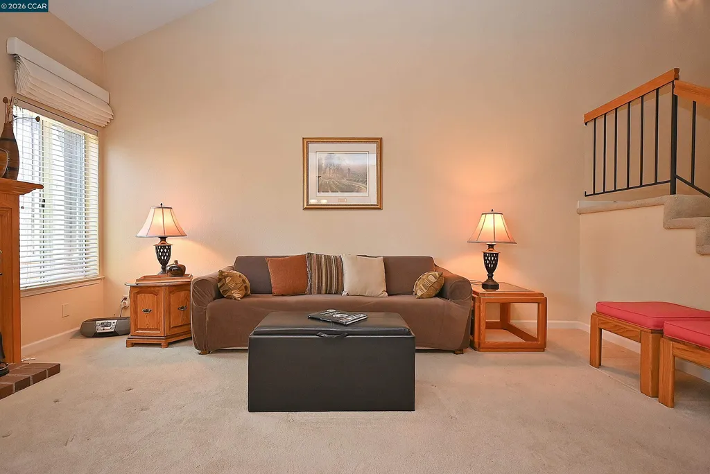 6670 Edgewood Way Castro Valley CA 94552