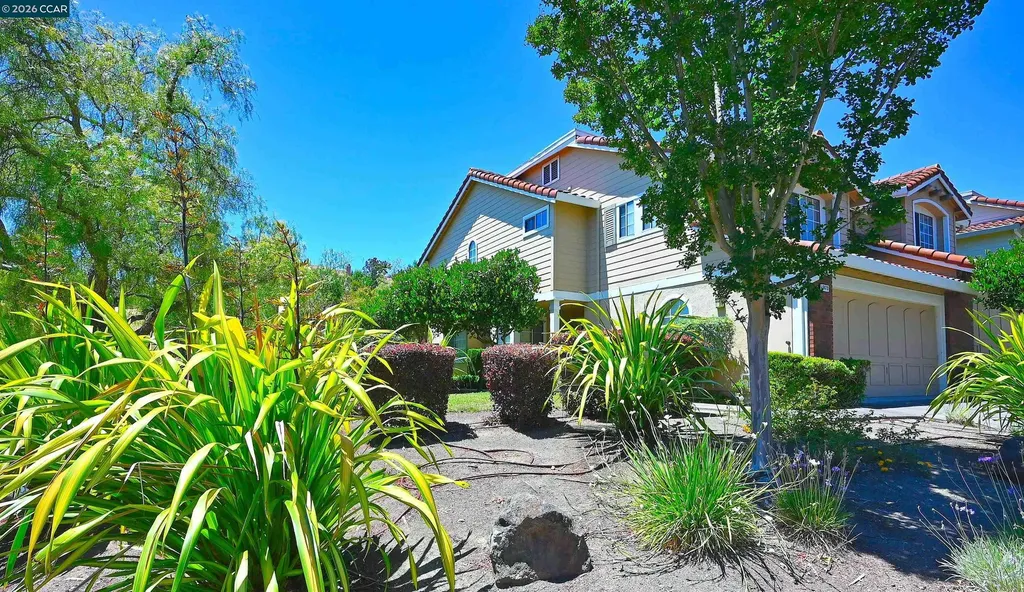 6670 Edgewood Way Castro Valley CA 94552