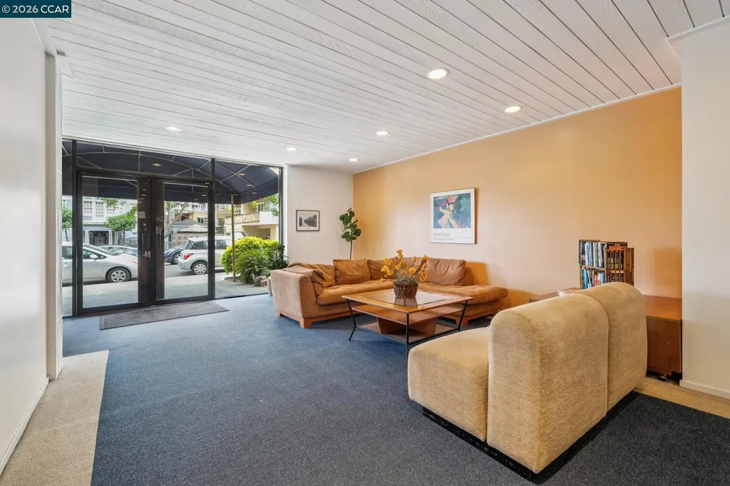 758 Kingston Avenue Oakland CA 94611