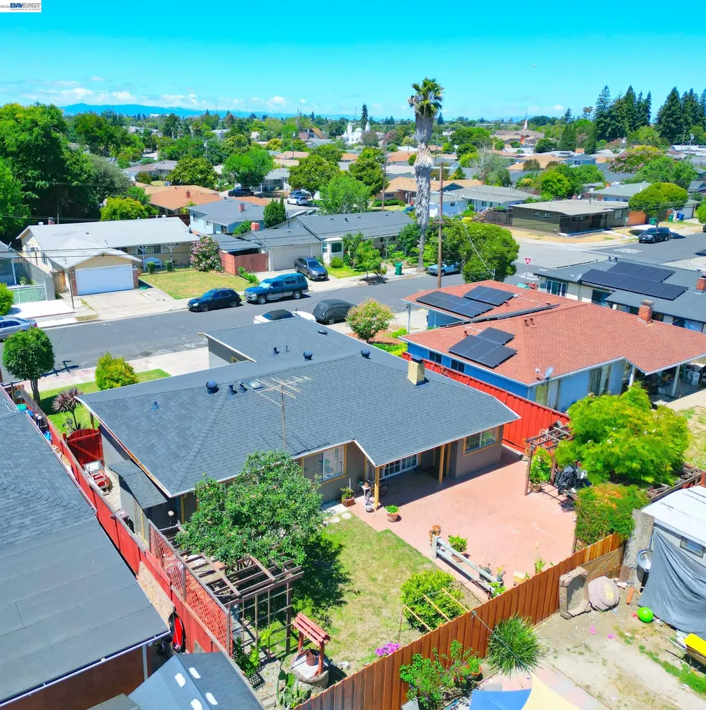 26454 Taft Street Hayward CA 94544