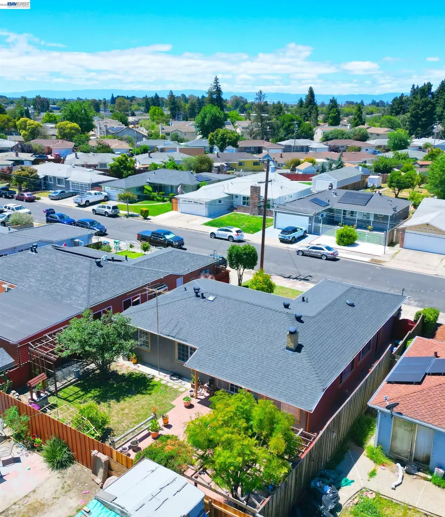 26454 Taft Street Hayward CA 94544