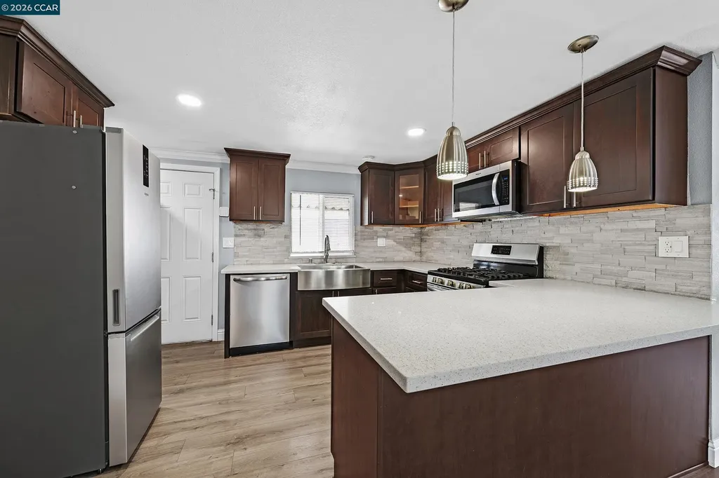 3301 Buchanan Antioch CA 94509