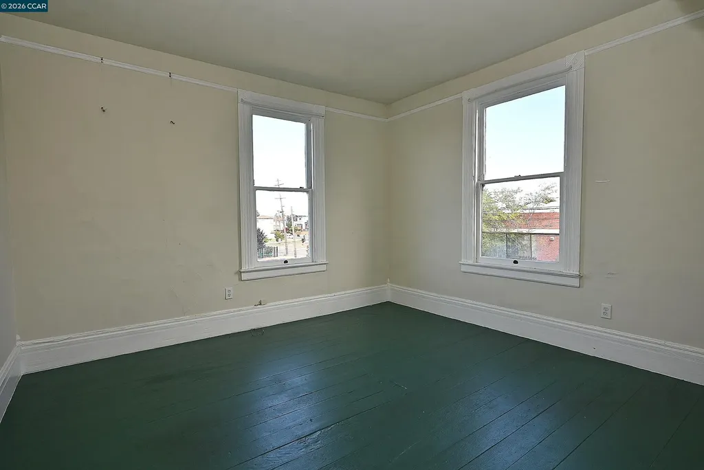 979 Grace Avenue Oakland CA 94608
