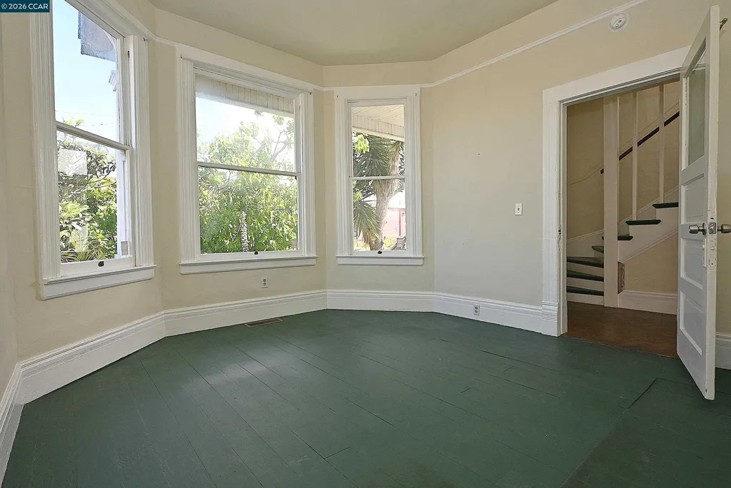979 Grace Avenue Oakland CA 94608