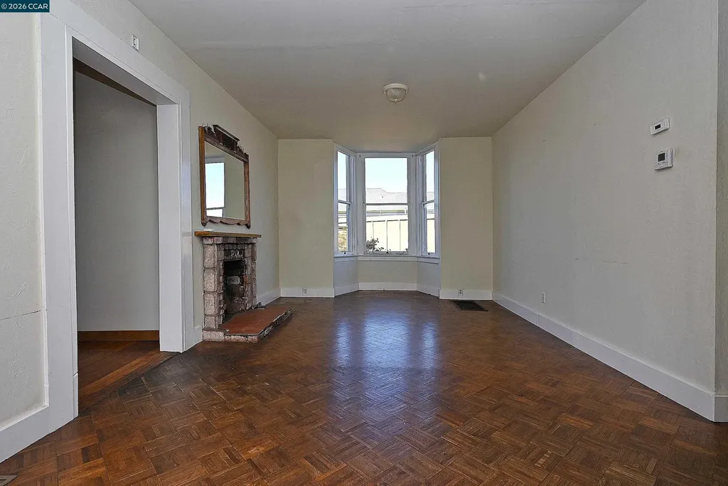 979 Grace Avenue Oakland CA 94608
