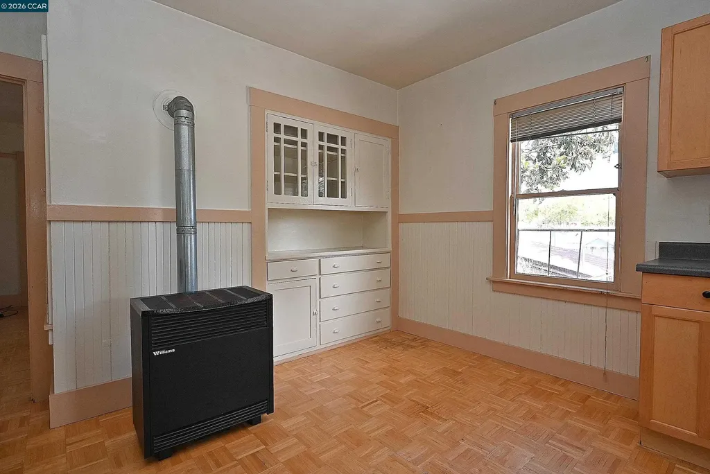 2221 - 2223 San Pablo Avenue Berkeley CA 94702