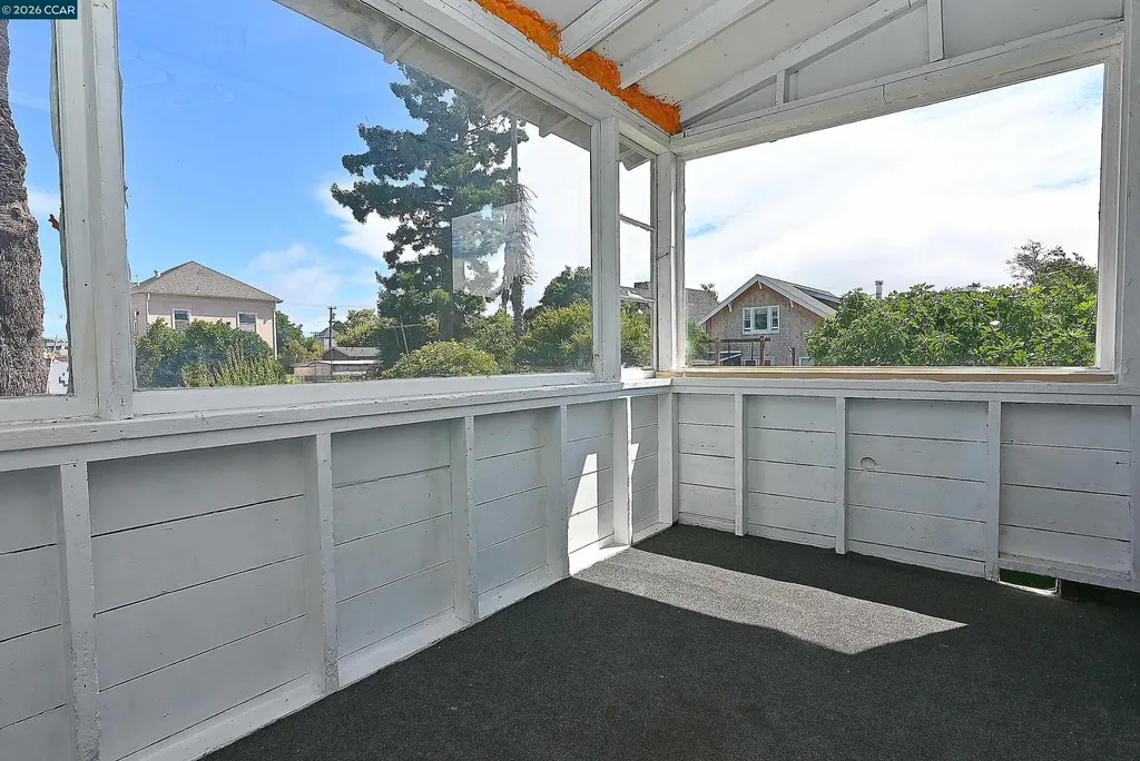 2221 - 2223 San Pablo Avenue Berkeley CA 94702