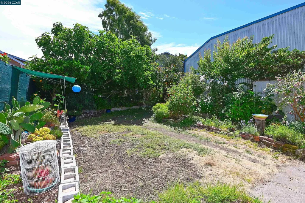 2221 - 2223 San Pablo Avenue Berkeley CA 94702
