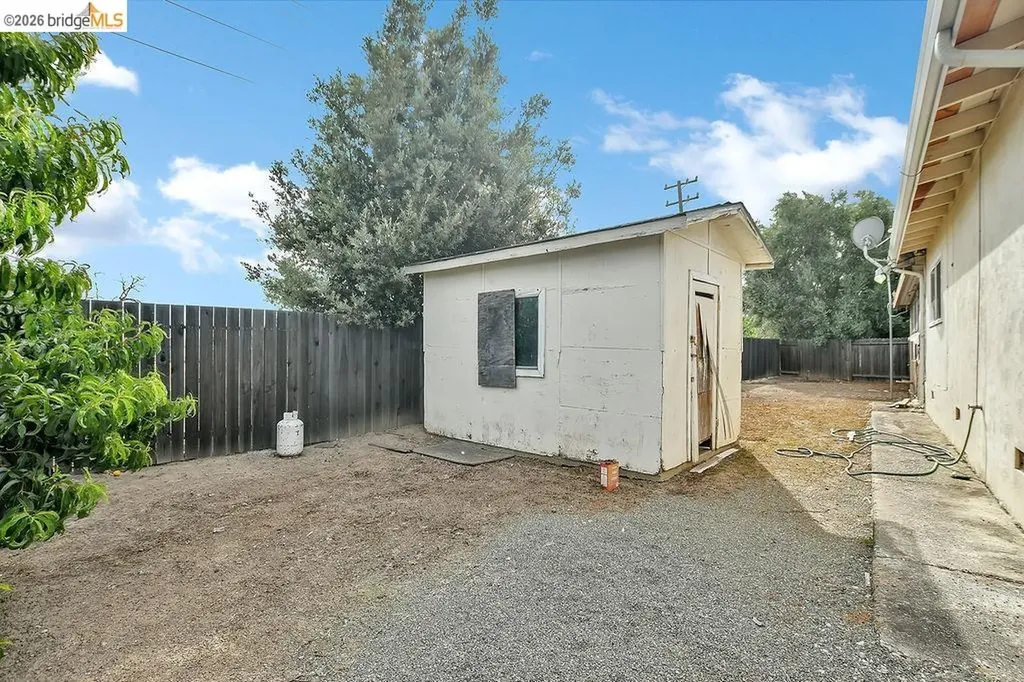 901 Carpino Avenue Pittsburg CA 94565