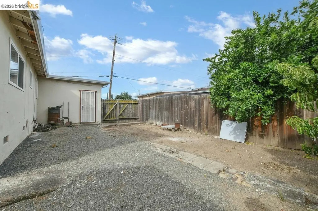 901 Carpino Avenue Pittsburg CA 94565