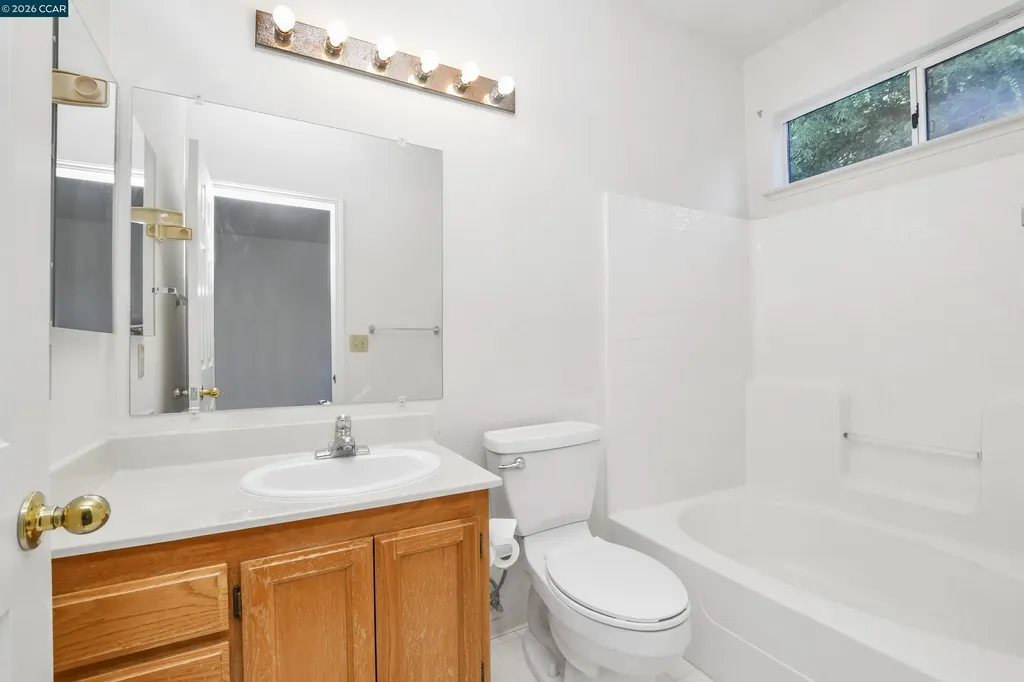 278 Merlot Lane Oakley CA 94561